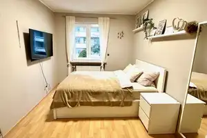 **Sonniger Garten - lichtdurchflutetes Haus - kein Sanierungsstau!!** – München (Kreis) – Vorschaubild 15