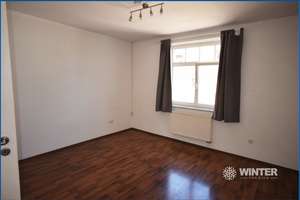 WG-Zimmer in 3er-Studenten-Wohngemeinschaft – Reuttier Straße 7, 89231 Neu-Ulm – Vorschaubild 2