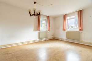 Großzügiges Einfamilienhaus mit Potenzial zum Zweifamilienhaus – Böblingen (Kreis) – Vorschaubild 4