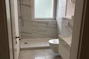 Kernsanierte Traumwohnung mit Küche und Keller am Grafenberger Wald