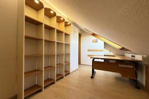 Großzügige 3,5-Zimmer Dachgeschosswohnung mit Sauna und Garage – Die vollständige Adresse der Immobilie erhältst du vom Anbieter., 74081 Horkheim, Heilbronn – Vorschaubild 10