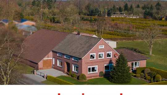 Bild von Gepflegtes Bauernhaus mit Nebengebäude und Grünland *SO2502*