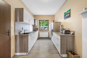 Großzügige Doppelhaushälfte mit Garage und Weserblick in Bremen-Farge – Die vollständige Adresse der Immobilie erhältst du vom Anbieter., 28777 Rekum, Bremen – Vorschaubild 13