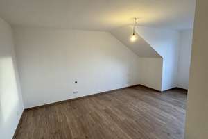 Renovierte 2-Zimmer-Dachgeschosswohnung mit Balkon – Königstraße 8, 58097 Altenhagen, Hagen – Vorschaubild 7