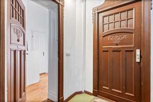 Zeitloser Altbaucharme in Friedrichshain: Bezugsfreie 2-Zimmer-Wohnung im beliebten Nordkiez – 10247 Friedrichshain, Berlin – Vorschaubild 19