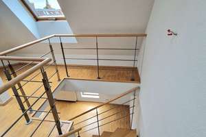 Elegante Maisonette im Dachgeschoss mit offener Wohnküche, Kamin und Loggia – Die vollständige Adresse der Immobilie erhältst du vom Anbieter., 70372 Seelberg, Stuttgart – Vorschaubild 7