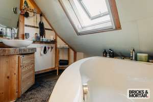 Italienisches Flair trifft Wohnkomfort – charmante Doppelhaushälfte mit Kamin & grünem Garten – 4178 Böhlitz-Ehrenberg, Leipzig – Vorschaubild 13