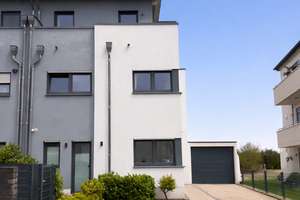 Exklusives Wohnen - Großzügiges Haus mit Dachterrasse, unverbaubarem Weitblick und Energieklasse A+  – Die vollständige Adresse der Immobilie erhältst du vom Anbieter., 53125 Röttgen, Bonn – Vorschaubild 16