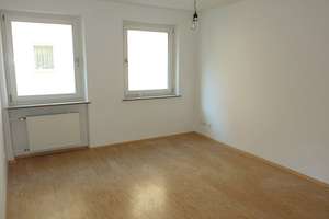 GLOCKENBACH - 2,5 ZIMMER - BALKON - EBK - AN DER ISAR – Auenstr. 7, 80469 Glockenbach, München – Vorschaubild 4