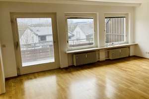 Ruhige, großzügige vier Zimmer Wohnung in Stuttgart-Möhringen   – Die vollständige Adresse der Immobilie erhältst du vom Anbieter., 70567 Möhringen-Süd, Stuttgart – Vorschaubild 7
