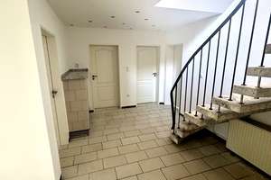 🏡 Ruhig gelegenes Haus mit großem Balkon und besonderem Flair – Die vollständige Adresse der Immobilie erhältst du vom Anbieter., 65201 Schierstein, Wiesbaden – Vorschaubild 8