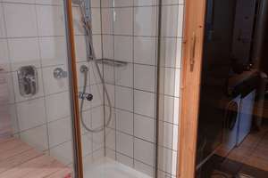 Exklusive EG -Wohnung mit Sauna, Wintergarten, Pool + Terrasse mit  Anbau als Gartenwohnung – Die vollständige Adresse der Immobilie erhältst du vom Anbieter., 40627 Vennhausen, Düsseldorf – Vorschaubild 11