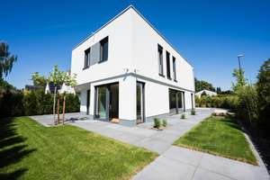 Köln-Lövenich || Neubau Sommerhaus mit Pool || Kamin || Erdwärme – Die vollständige Adresse der Immobilie erhältst du vom Anbieter., 50859 Lövenich, Köln – Vorschaubild 11