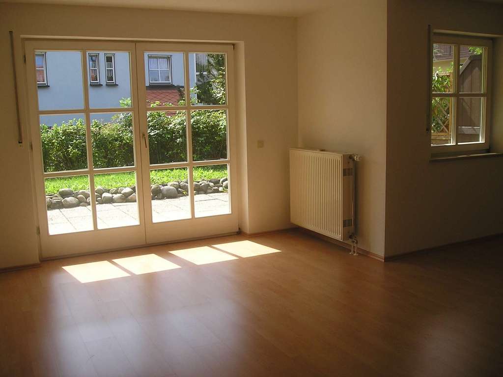 Immobilie in Klingenberg - Vermietete 2-Zi.-Wohnung mit Terrasse und TG-Stellplatz in grüner Lage von Höckendorf - Bild 2