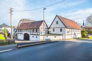 +++Ruheoase im Grünen: Vierseithof und zwei Grundstücke in Glauchau - Entdecken Sie Ihr Zuhause!+++ – Hofauweg 1, 8371 Glauchau – Vorschaubild 2