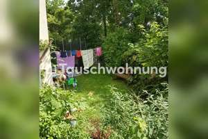 Tauschwohnung: Wohnung im Hinterhaus mit Terrasse und eigenem Garten