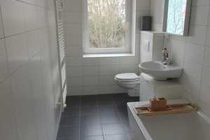Schicke 3-Raum-Wohnung mit großer Wohnküche und kl. Balkon – Hainstraße 78, 9130 Chemnitz – Vorschaubild 1