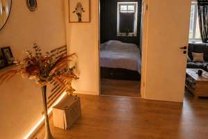 Renovierte 3-Raumwohnung mit großer Wohnküche, EBK, Bad mit Wanne, Tiefgaragen-Stellplatz in Dresden – Die vollständige Adresse der Immobilie erhältst du vom Anbieter., 1099 Radeberger Vorstadt, Dresden – Vorschaubild 6