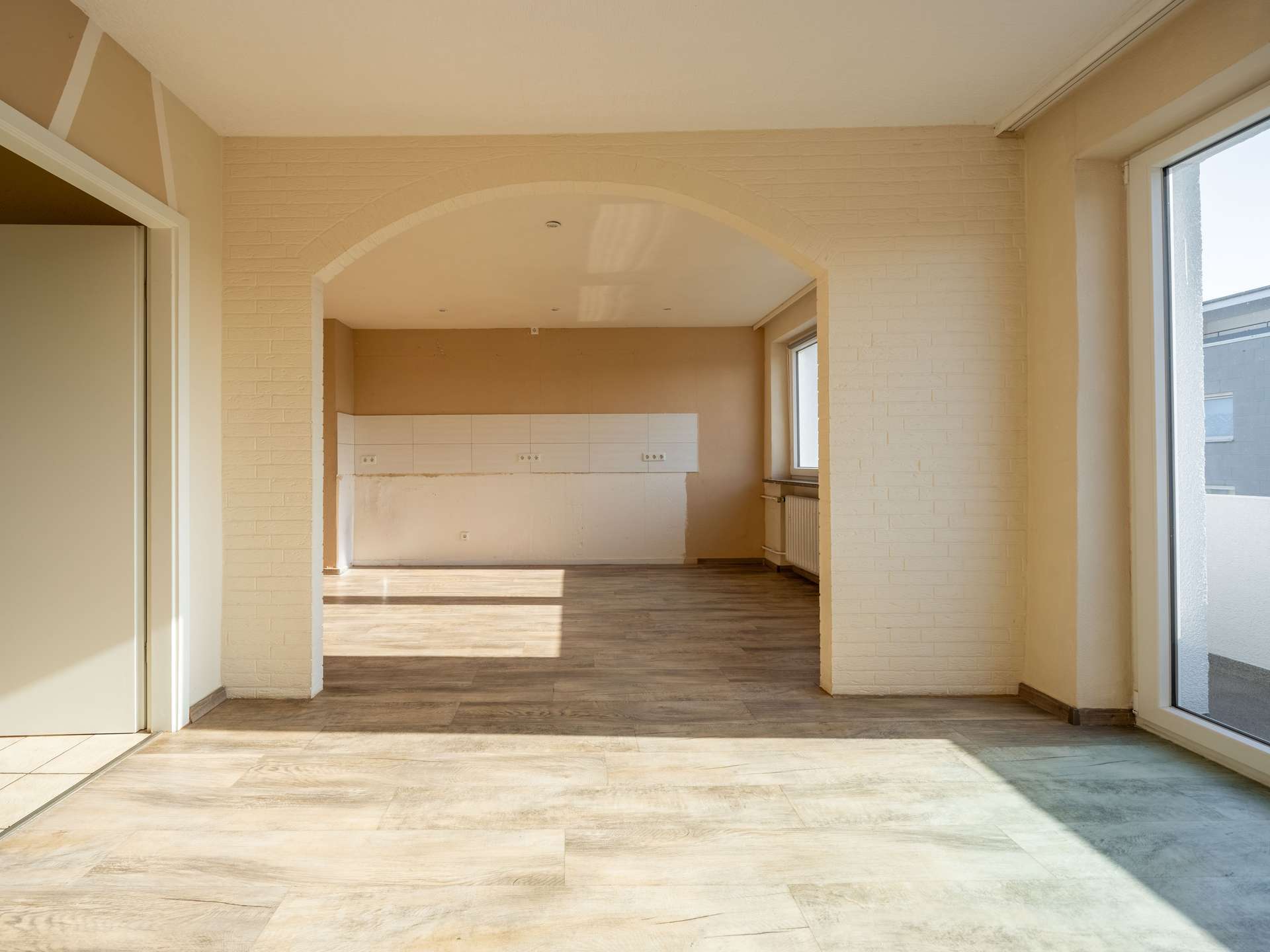 Immobilie in Bottrop - Barrierearme 2,5-Zimmer-Wohnung mit Aufzug und zwei Balkonen in zentraler Innenstadtlage - Bild 9