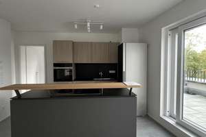 Geschmackvolle, neuwertige 3-Zimmer-Penthouse-Wohnung mit lux. Innenausstattung mit EBK in Erlangen – Die vollständige Adresse der Immobilie erhältst du vom Anbieter., 91054 Altstadt, Erlangen – Vorschaubild 6