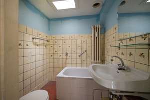 Charmante Dachgeschosswohnung im Herzen Hamburgs – ein echtes Kleinod für Kapitalanleger! – Die vollständige Adresse der Immobilie erhältst du vom Anbieter., 22303 Winterhude, Hamburg – Vorschaubild 4