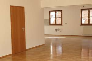 Helle 4-Zimmer-Wohnung auf 2 Ebenen mitten im Zentrum für max. eine Fam. mit 3 Personen – Reitschulgasse 4, 85049 Mitte, Ingolstadt – Vorschaubild 9