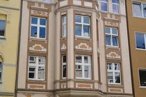 Altbau-Charme im Kreuzviertel: 4‑Zimmer‑Wohnung – Ausbaureserve im Dachgeschoss