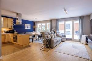 Eppendorfer Chic, Stilvolles 3-Zimmer-Juwel mit großer Terrasse – Die vollständige Adresse der Immobilie erhältst du vom Anbieter., 20251 Eppendorf, Hamburg – Vorschaubild 2