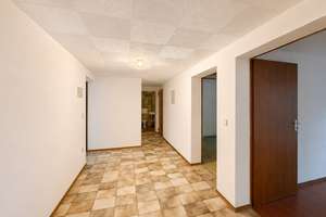 Rarität im Regensburger Stadtsüden: Wohn-/Mehrfamilienhaus auf sonnigem Südwest-Grundstück – Die vollständige Adresse der Immobilie erhältst du vom Anbieter., 93051 Kumpfmühl-Ziegetsdorf-Neuprüll, Regensburg – Vorschaubild 27