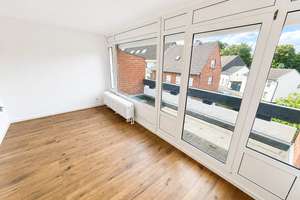 Renovierte 2-Zimmer-Wohnung (06) mit Balkon in Mönchengladbach (Rheindahlen-Mitte) – Mühlenwallstraße 17, 41179 Rheindahlen-Mitte, Mönchengladbach – Vorschaubild 2