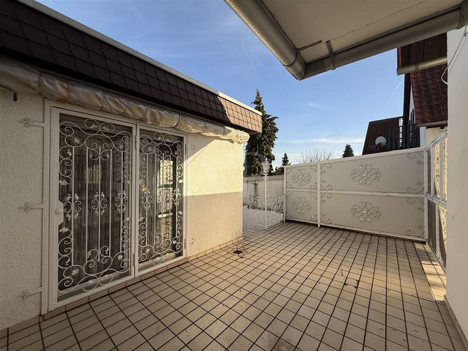 Terrasse in Süd-Ost-Ausrichtun