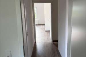 Moderne 2,5 Zimmer Wohnung im Herzen von Zuffenhausen- Erstbezug nach Komplettsanierung – Markgröninger Straße 56, 70435 Zuffenhausen-Mitte, Stuttgart – Vorschaubild 6