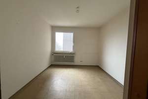 Ruhig gelegene 4-Zimmer ETW im 5. Stock mit Fahrstuhl direkt unterm sanierten Dach – Die vollständige Adresse der Immobilie erhältst du vom Anbieter., 24109 Mettenhof, Kiel – Vorschaubild 7