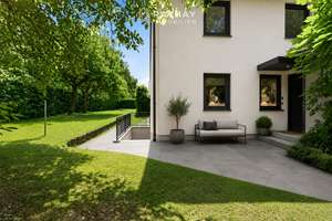 Reiheneckhaus mit 798 qm Grundstück: Sanierungschance im Regensburger Norden – Die vollständige Adresse der Immobilie erhältst du vom Anbieter., 93057 Konradsiedlung-Wutzlhofen, Regensburg – Vorschaubild 4