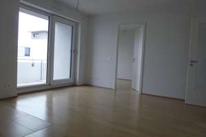 Attraktive, neuwertige 2-Zimmerwhg in Aubing, mit EBK , Balkon, 5 Min Fußweg zur S4 Leienfelsstr., – Konstanze-Vernon-Straße 8, 81245 Altaubing, München – Vorschaubild 2