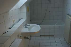 Gemütliche 2-Zimmer Dachgeschosswohnung am Waldrand – Die vollständige Adresse der Immobilie erhältst du vom Anbieter., 97084 Heuchelhof, Würzburg – Vorschaubild 6