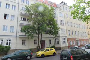 Samariterkiez: Stilvolle Altbauwohnung in zentraler Lage 📞 0172-3261193