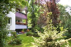 Investment in Lage und Qualität: 3-Zimmer-Balkonwohnung, solide vermietet, gepflegtes Wohnhaus – Blumenweg 2, 12105 Mariendorf, Berlin – Vorschaubild 1
