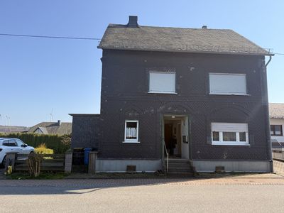 Charmantes Haus mit großem Garten, Garage und viel Potenzial auf ca. 850 m² Grundstück