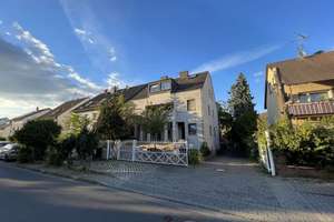 Wohn- und Geschäftsanwesen mit Entwicklungspotenzial in Frankfurt-Griesheim