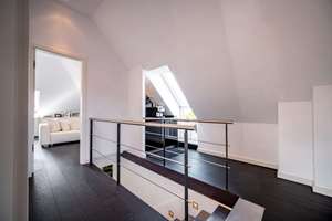 Pure Eleganz: Luxuriöse 4-Zimmer-Maisonette mit privatem Liftzugang – Die vollständige Adresse der Immobilie erhältst du vom Anbieter., 81479 Solln, München – Vorschaubild 11
