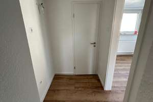Frisch sanierte 4,5 - Zimmer Maisonette Wohnung in 2-Familienhaus in zentraler Lage mit EBK – 55246 Mainz-Kostheim, Wiesbaden – Vorschaubild 11