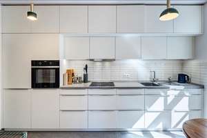 Möbliert: Altbaucharme im Herzen des Glockenbachviertels – 80469 Glockenbach, München – Vorschaubild 8