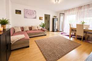 Wohnen in Bestlage - Helle 3 Zimmer-Wohnung mit Balkon & Garage in Augsburg-Haunstetten – Die vollständige Adresse der Immobilie erhältst du vom Anbieter., 86179 Haunstetten-West, Augsburg – Vorschaubild 2