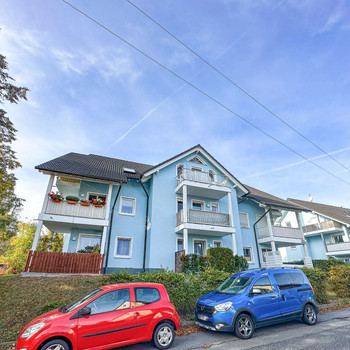 +++ Top gepflegte 2-Raumwohnung mit Balkon und TG-Stellplatz in attraktiver Lage +++