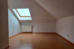 *Singles aufgepasst* DACHGESCHOSSWOHNUNG mit EBK*  – Rudolf-Renner-Straße 15, 1157 Dresden – Vorschaubild 8