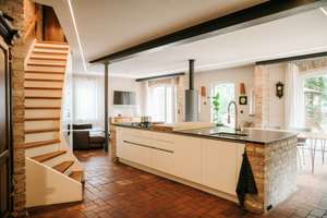Historic estate with a spacious main house and a separate coach house on a lot of over 2,000 m² – 14480 Am Stern, Potsdam – Vorschaubild 4