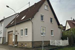 Ideal für Familien: 6-Zimmer und eine Einliegerwohnung warten auf Sie! – Die vollständige Adresse der Immobilie erhältst du vom Anbieter., 71404 Korb – Vorschaubild 2