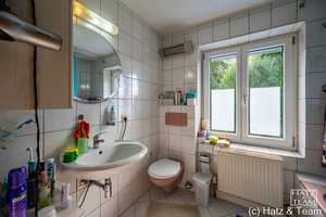 Wohntraum mit tollem Ausblick: Teilrenoviertes Einfamilienhaus mit viel Potenzial in attraktiver Lag – Passau – Vorschaubild 9