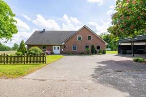 Familienhaus plus Einliegerwohnung auf Traumgrundstück mit 2.354 m² Größe in Hohn – Die vollständige Adresse der Immobilie erhältst du vom Anbieter., 24806 Hohn – Vorschaubild 3